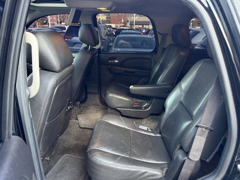 Used 2011 GMC Yukon Denali AWD/4WD image 27