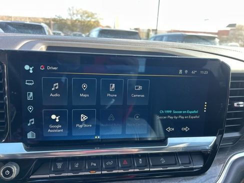 Used 2025 Chevrolet Silverado 2500 LTZ w/ LTZ Convenience Package image 24