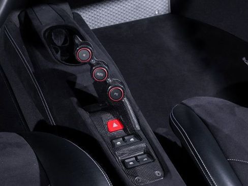 Used 2020 Ferrari 488 Pista Spider image 19