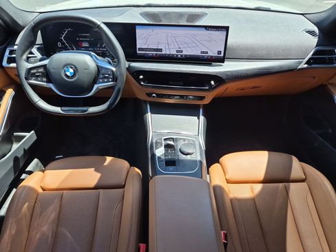 Used 2025 BMW 330i Sedan w/ Convenience Package RWD image 28