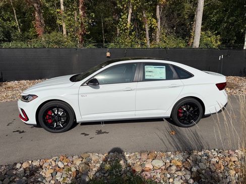 New 2026 Volkswagen Jetta GLI Autobahn image 2