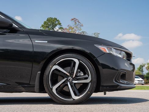 Used 2022 Honda Accord Sport image 9