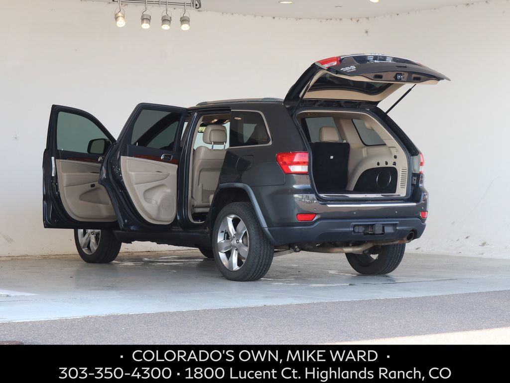 Used 2011 Jeep Grand Cherokee Limited w/ Trailer Tow Group AWD/4WD image 4