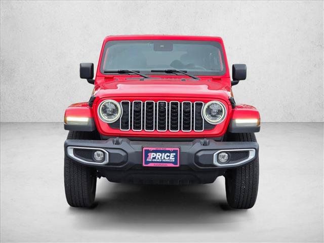 Used 2024 Jeep Wrangler Unlimited Sahara w/ Technology Group AWD/4WD image 2