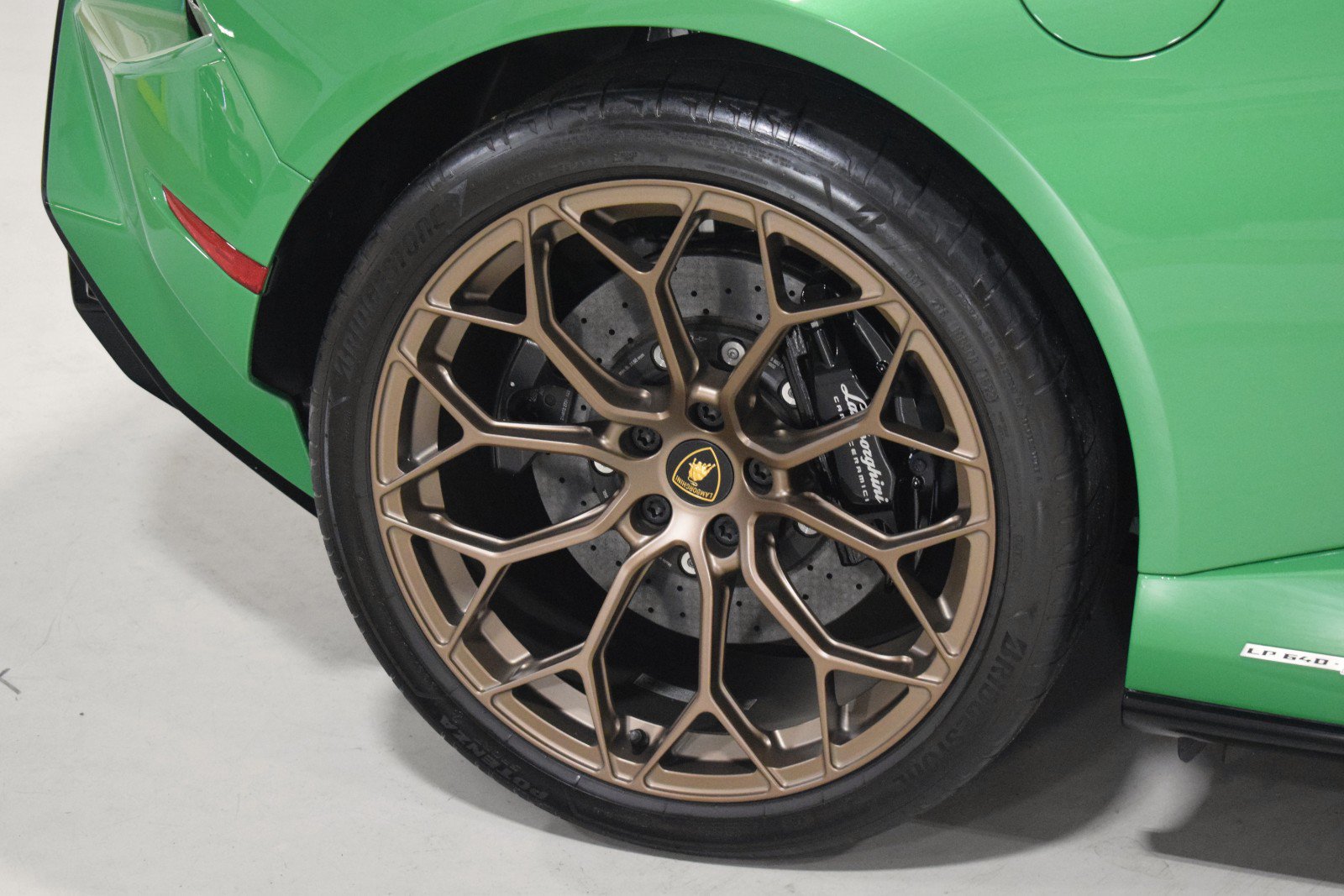 Used 2023 Lamborghini Huracan Tecnica RWD image 12