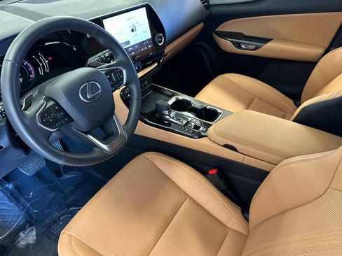 Used 2025 Lexus NX 350 AWD w/ Cold Area Package image 10