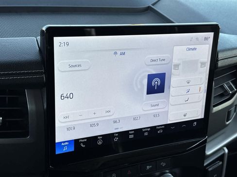 Used 2024 Ford Expedition XLT image 25