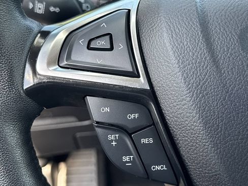 Used 2024 Ford Edge Titanium AWD/4WD image 24