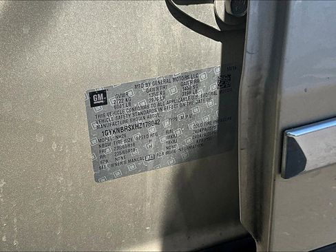 Used 2017 Cadillac XT5 Luxury w/ Driver Awareness Package image 29