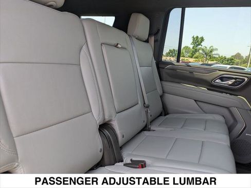 Used 2023 Chevrolet Suburban Z71 w/ Luxury Package AWD/4WD image 24
