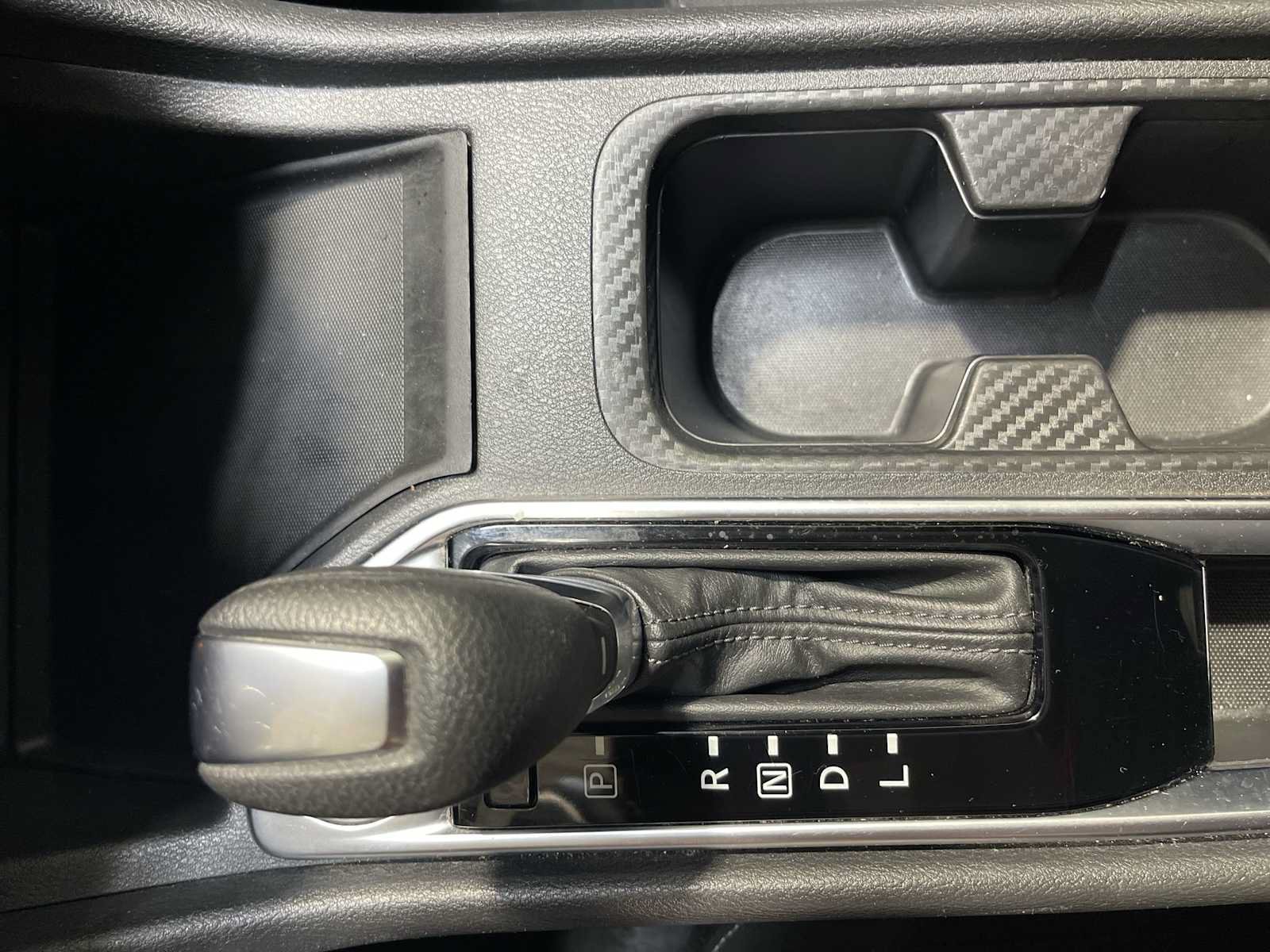 Used 2024 Nissan Sentra SV FWD image 17
