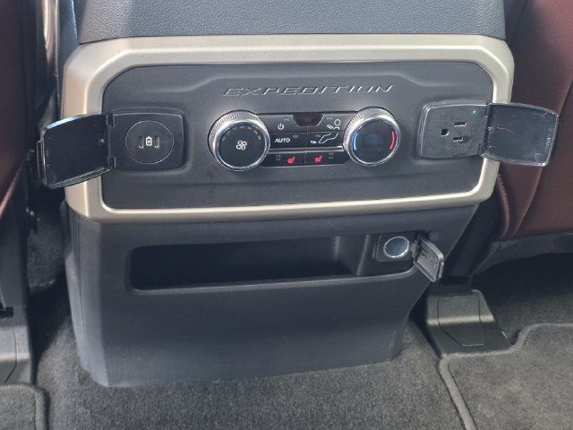 Used 2024 Ford Expedition Limited RWD image 23