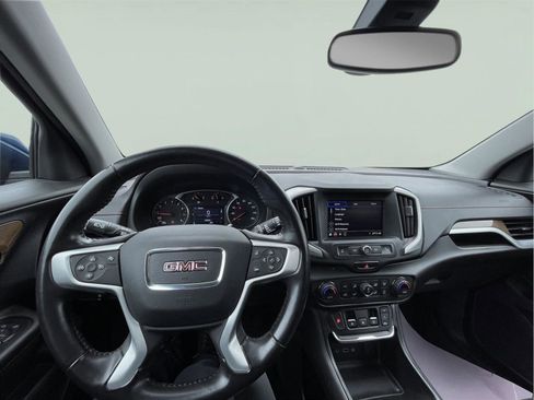 Used 2020 GMC Terrain SLE w/ Driver Convenience Package image 25