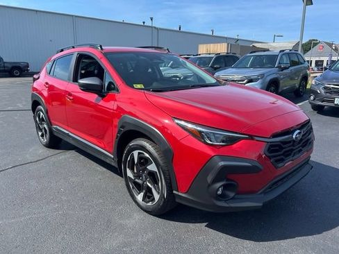 Used 2025 Subaru Crosstrek 2.5i Limited AWD/4WD image 3