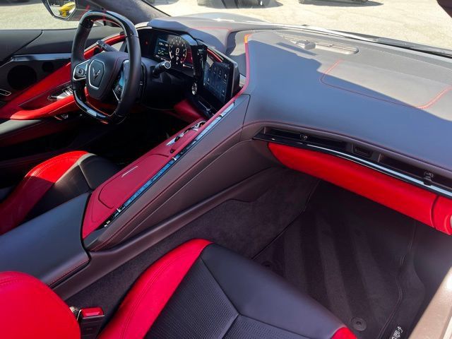 Used 2024 Chevrolet Corvette Z06 RWD image 25