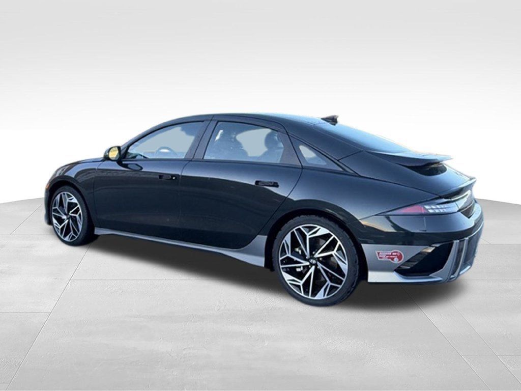 Used 2023 Hyundai Ioniq 6 SEL RWD image 9