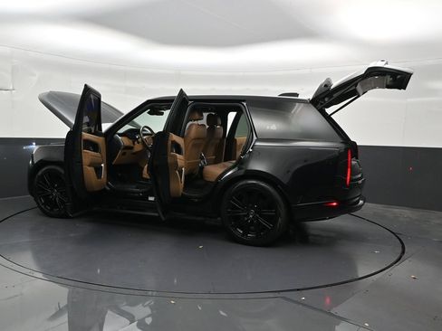 Used 2025 Land Rover Range Rover SE AWD/4WD image 34