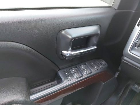 Used 2018 GMC Sierra 1500 SLE w/ SLE Value Package image 15