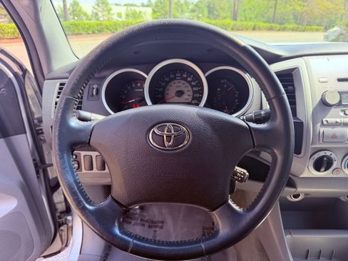 Used 2007 Toyota Tacoma PreRunner image 15