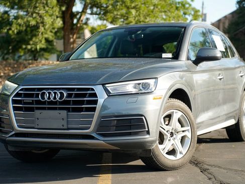 Used 2018 Audi Q5 2.0T Premium w/ Convenience Package AWD/4WD image 1