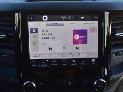 Used 2024 RAM 3500 Tradesman w/ Chrome Appearance Group image 23