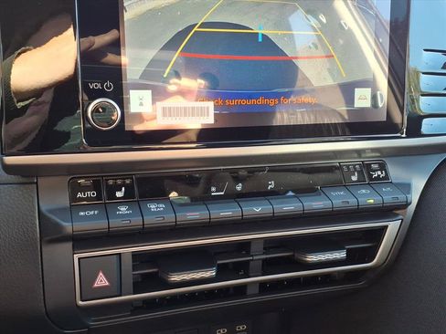 New 2026 Toyota Camry LE w/ Convenience Package image 10