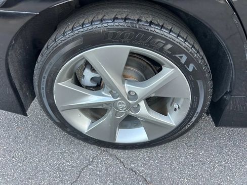Used 2012 Toyota Camry SE FWD image 33