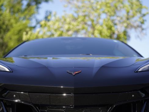 Used 2025 Chevrolet Corvette E-Ray image 38