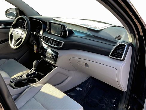 Used 2019 Hyundai Tucson SE image 15