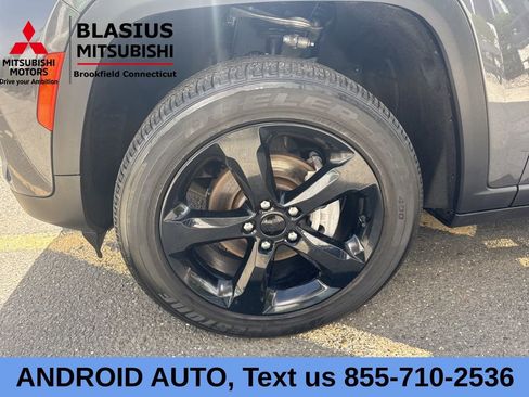 Used 2023 Jeep Grand Cherokee Altitude AWD/4WD image 17