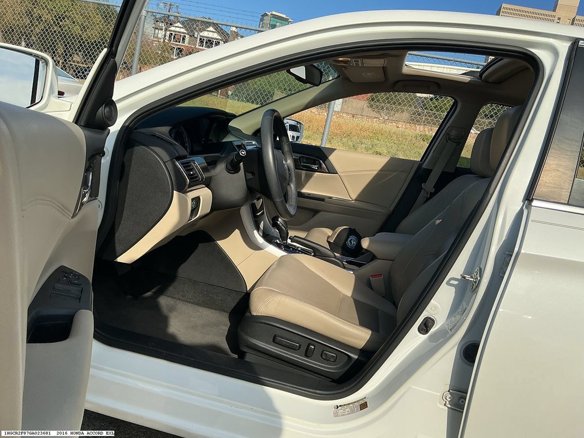 Used 2016 Honda Accord EX-L image 8