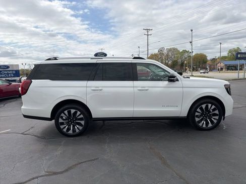 New 2025 Ford Expedition Max Platinum w/ Platinum Ultimate Package AWD/4WD image 8