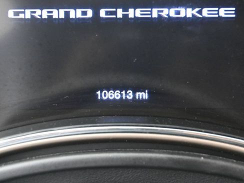 Used 2016 Jeep Grand Cherokee Laredo w/ Quick Order Package 23E AWD/4WD image 20