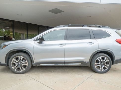 Certified 2025 Subaru Ascent Limited w/ Popular Package #2 AWD/4WD image 6