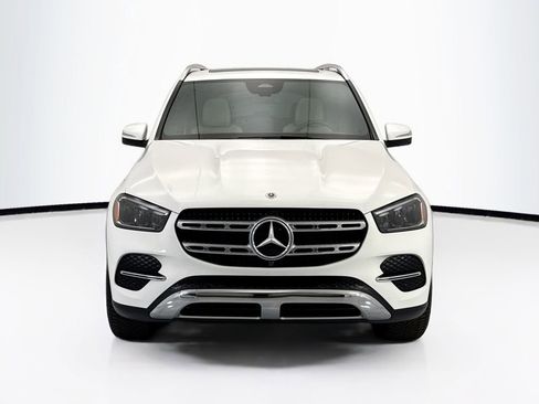 Used 2025 Mercedes-Benz GLE 450 4MATIC image 2