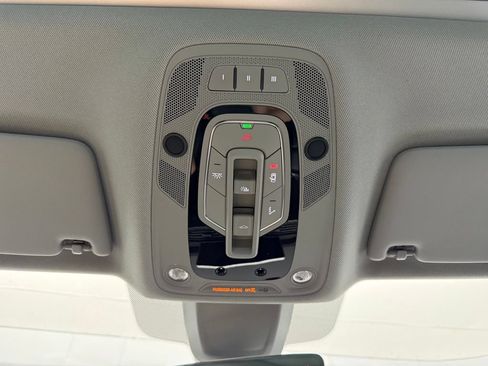 Used 2020 Audi Q5 e Prestige w/ Prestige Package AWD/4WD image 56