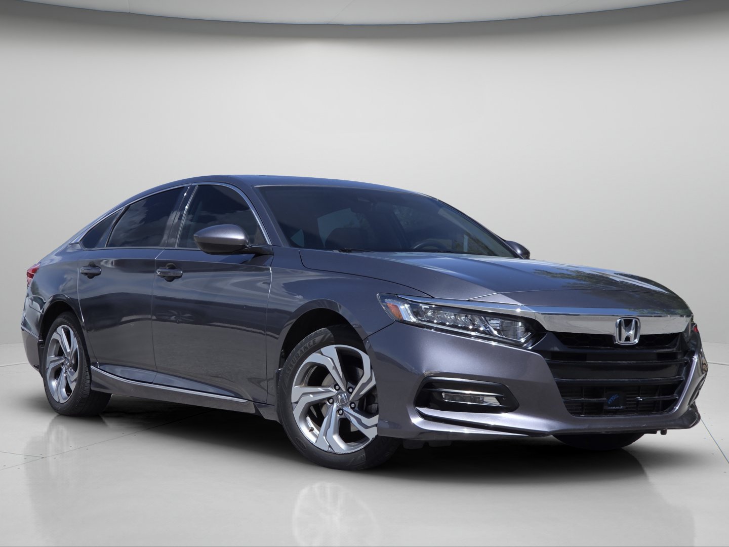 Used 2020 Honda Accord EX image 2