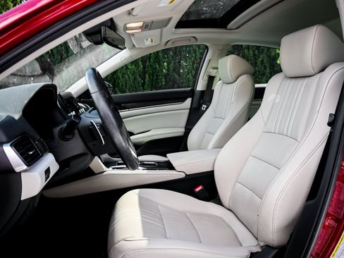 Used 2022 Honda Accord EX-L image 7