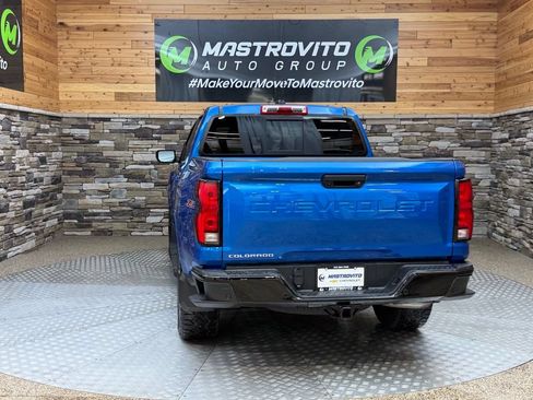 Used 2024 Chevrolet Colorado Z71 w/ Z71 Convenience Package 2 AWD/4WD image 21