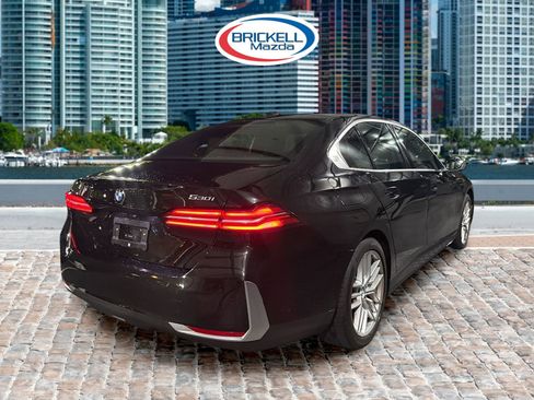 Used 2025 BMW 530i image 25