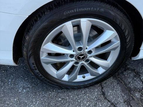 Used 2018 Mercedes-Benz C 300 Sedan image 11