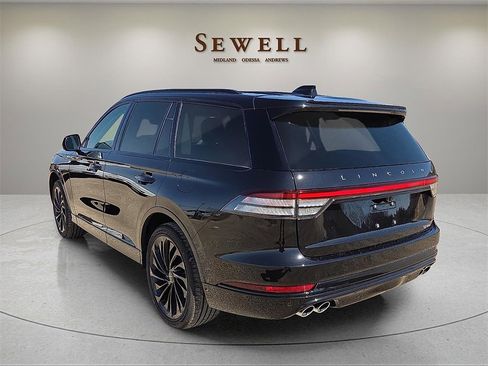 New 2026 Lincoln Aviator Reserve image 3