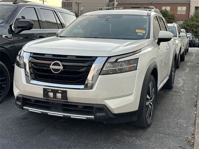 Used 2024 Nissan Pathfinder Platinum w/ Cargo Package