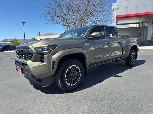 New 2026 Toyota Tacoma TRD Sport AWD/4WD image 8