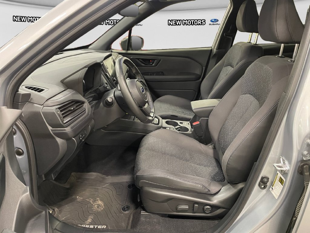 Used 2025 Subaru Forester Premium w/ Convenience Package #1 AWD/4WD image 9