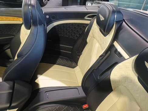 Used 2020 Bentley Continental GTC image 25