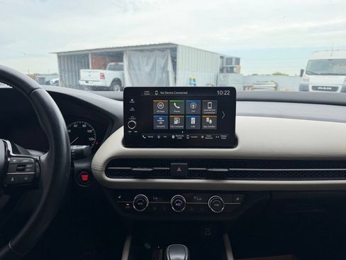 Used 2025 Honda HR-V EX-L image 9