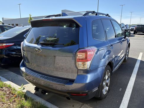 Used 2017 Subaru Forester 2.5i Touring AWD/4WD image 6