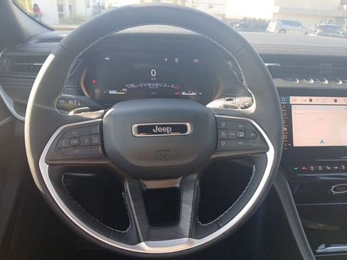 New 2026 Jeep Grand Cherokee L 4WD image 18
