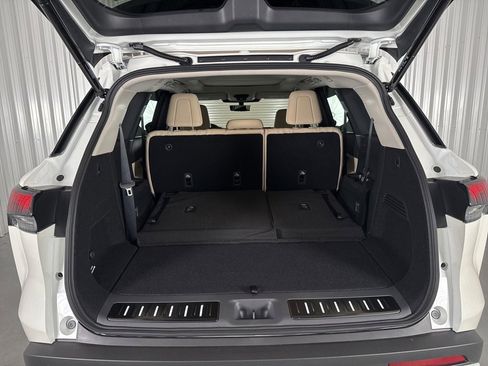 Certified 2025 INFINITI QX60 Luxe w/ Vision Package image 41